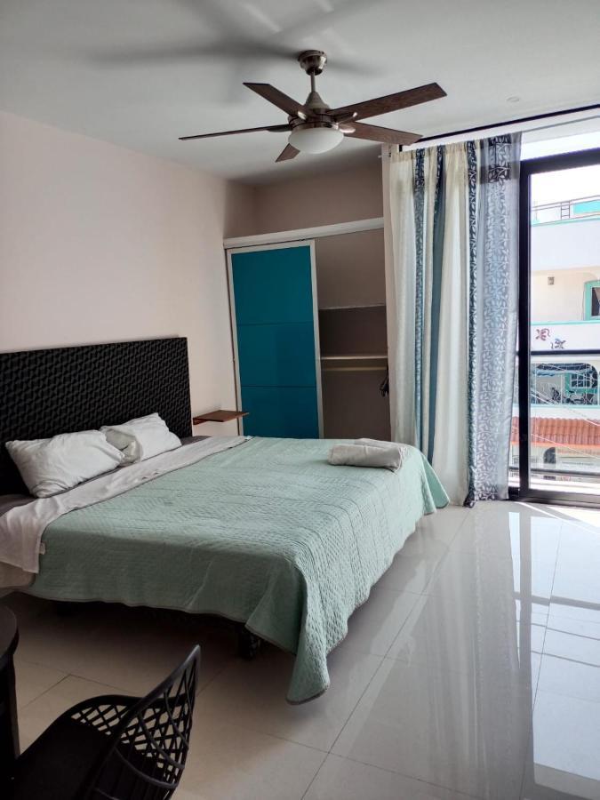 Aqua Vista By La Cultura Suites Плая дел Кармен Екстериор снимка